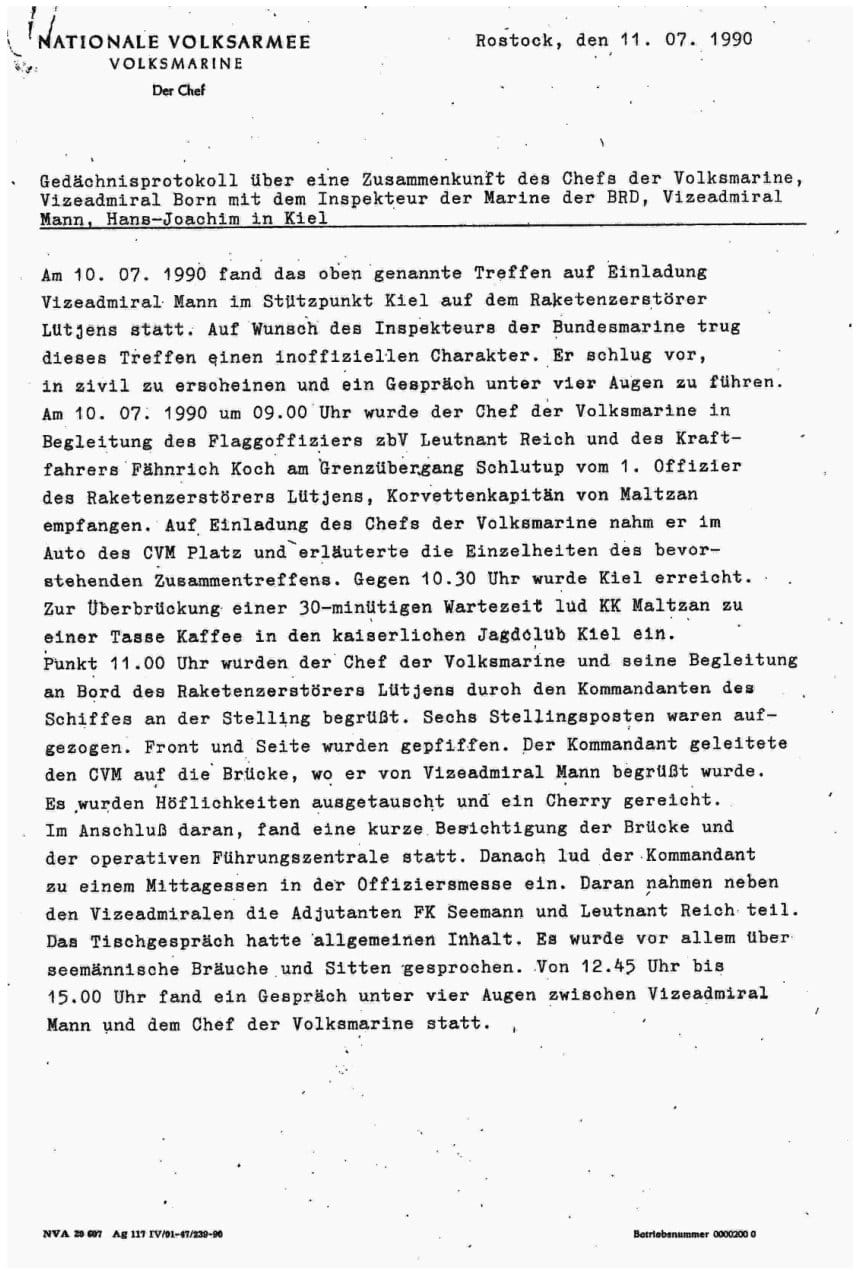 Erste Seite eines maschinengeschriebenen Gedächtnisprotokolls des Chefs der Volksmarine vom 11. Juli 1990 über die Zusammenkunft mit dem Inspekteur der Marine der BRD in Kiel